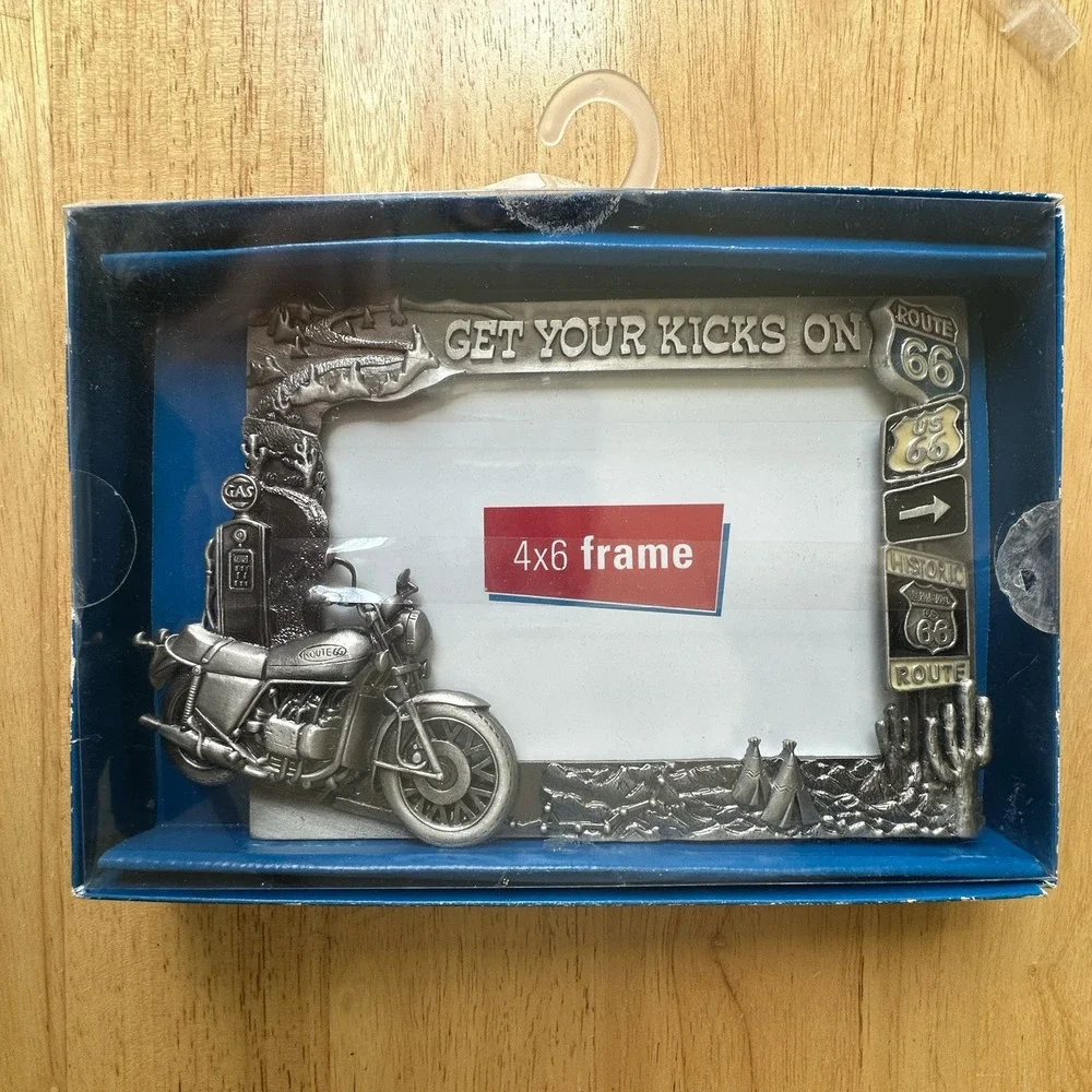 VTG Route 66 Motorcycle Frame Pewter 4x6 Photo 3D Cactus Signs Get Your Kicks On